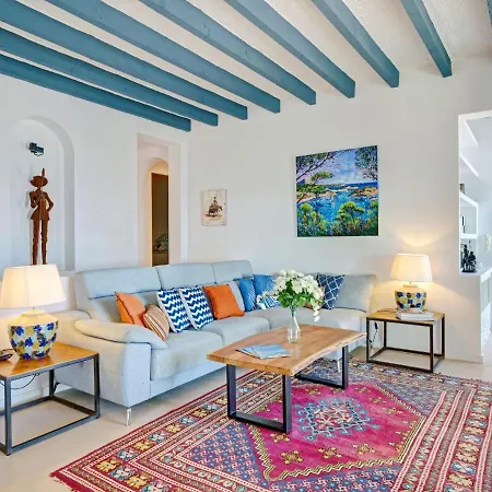 Villa Terrasse Sur La By Interhome